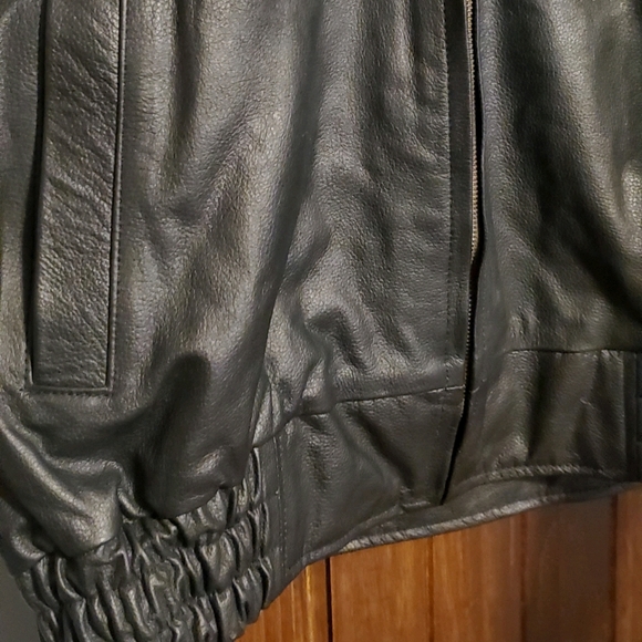 Leather Jacket - Picture 7 of 8